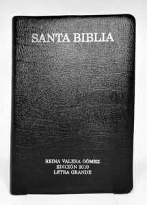 La Santa Biblia Reina Valera Gómez 2010 Letra Grande con letra grande para lectura cómoda