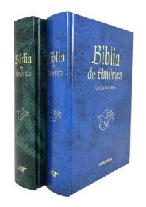 Portada de la Biblia de América – La Casa de la Biblia, con introducciones, notas, mapas, cronología y vocabulario bíblico.​