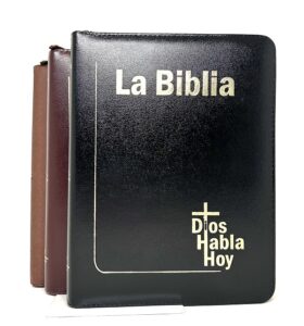 Portada de la Biblia Dios Habla Hoy con Letra Gigante y Zipper.